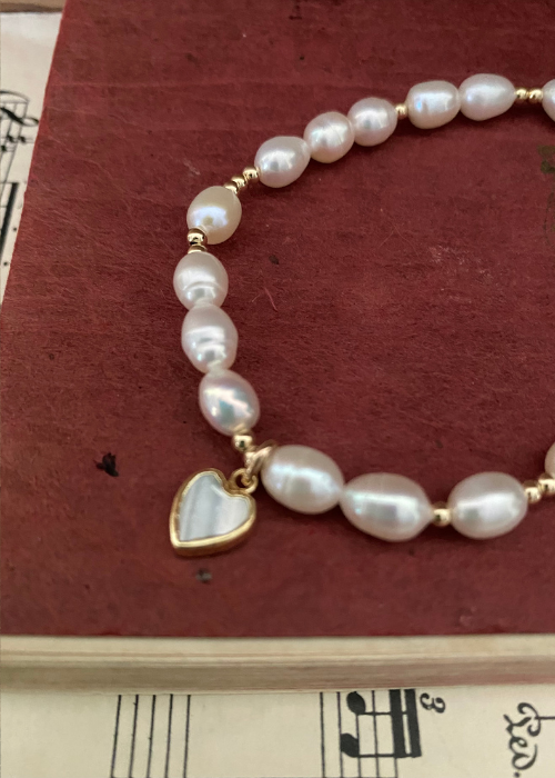 Bracelet - Fresh Water Pearl And Gold Filled With Mother Of Pearl Heart