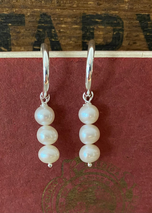 Earrings - Hoop With Three Pearls