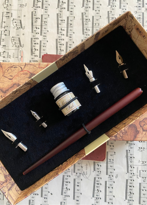 Calligraphy Pen - Wood With 4 Nibs And Ink