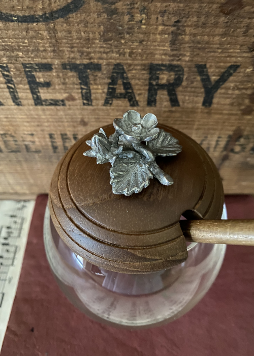 Honey Pot - Pewter Flower And Bee Drizzler