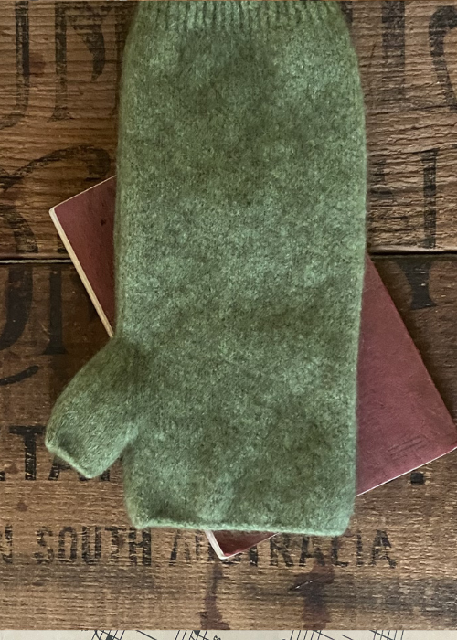 Wrist Warmers - Pistachio
