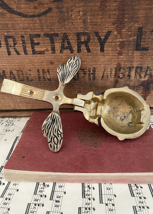 Door Knocker - Bee - Brass
