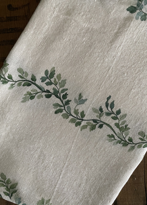 Tablecloth - 100% Linen - Green Leaf