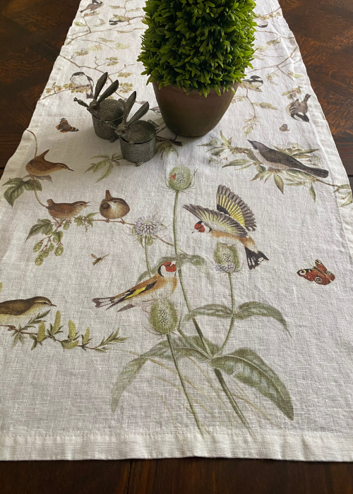 Table Runner - Linen Garden Birds