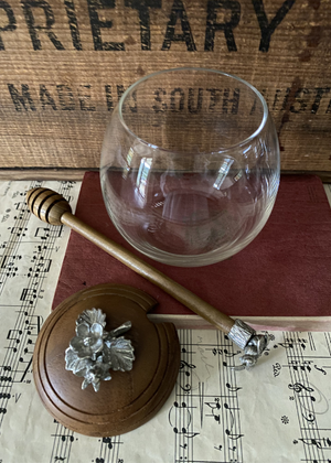 Honey Pot - Pewter Flower And Bee Drizzler