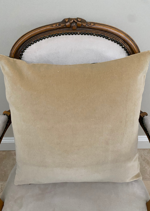 Cushion - Bulldog - King Arthur