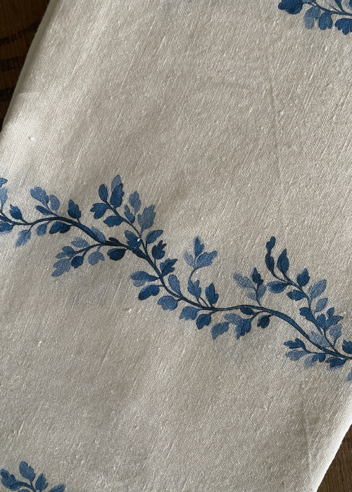 Tablecloth - 100% Linen - Blue Leaf