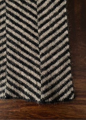 Scarf - Chevron Black/Oyster