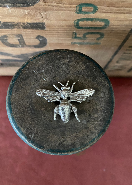 Brooch - Pewter Bee