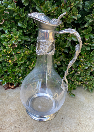 Decanter - Grape With Lid