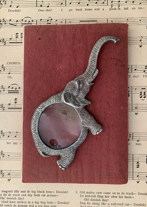 Elephant Magnifier