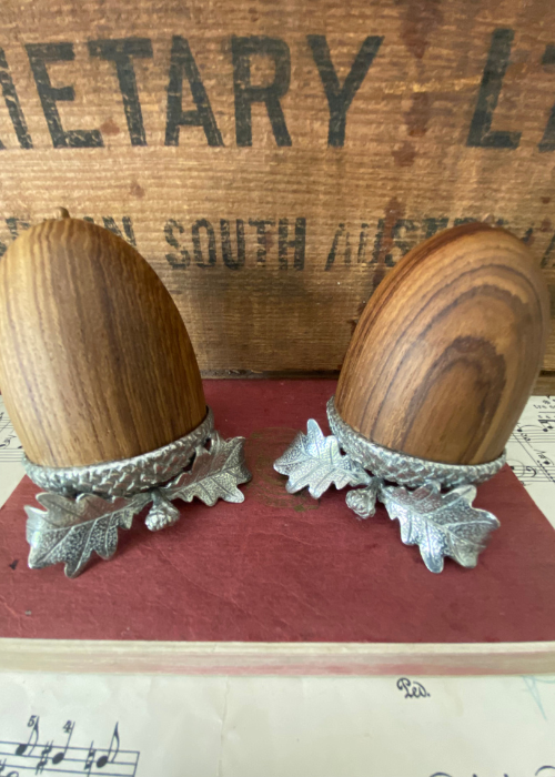 Acorn Salt And Pepper Set